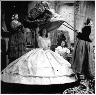 hoopskirt.jpg