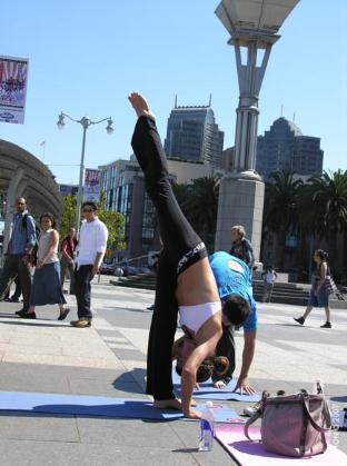standing_split_embarcadero-312x419.jpg